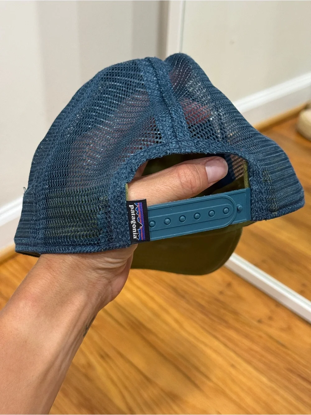 Patagonia hat olive
